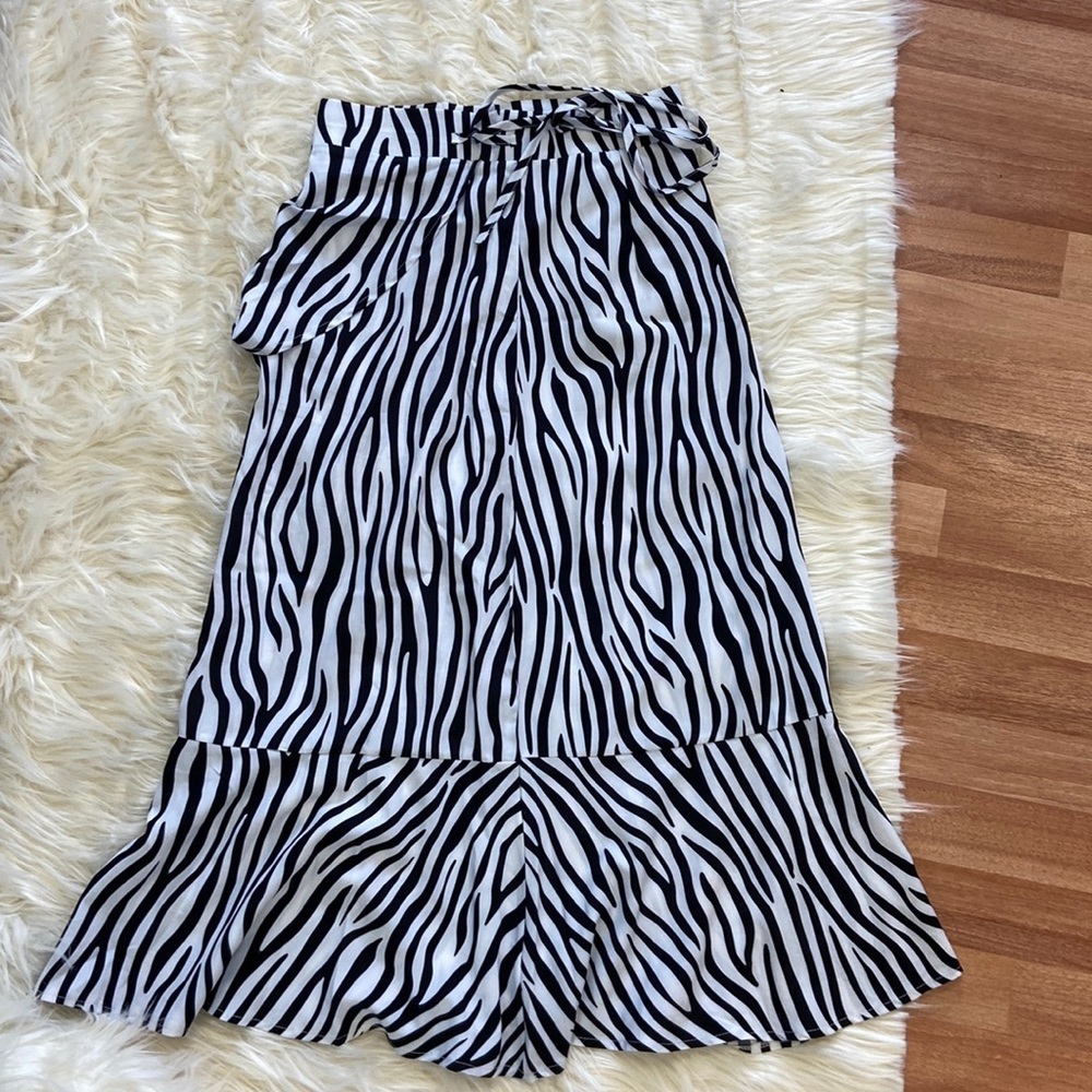 Zebra print layered ruffled skirt size 4